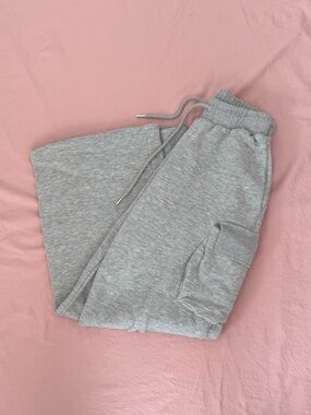 Urban Outfitters Women’s Grey Cargo Sweatpants